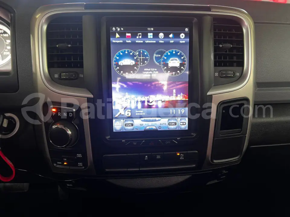 Foto 16 de Ram 1500 SLT Quad Cab