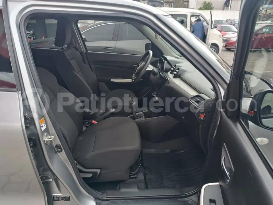 Foto 8 de Suzuki Swift