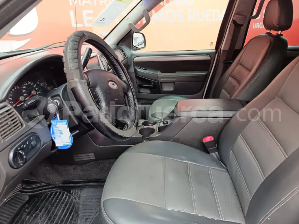 Foto 8 de Ford Explorer XLT