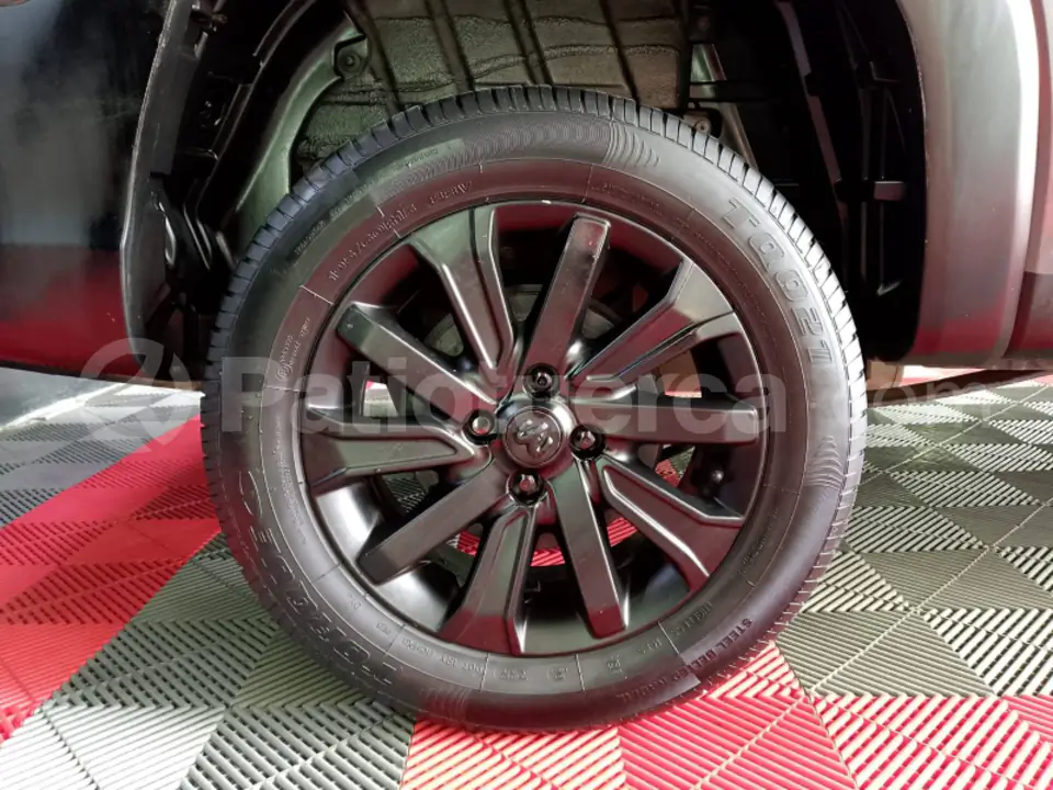 Foto 8 de Ram 700 BIGHORN