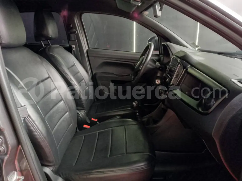 Foto 9 de Ram 700 BIGHORN