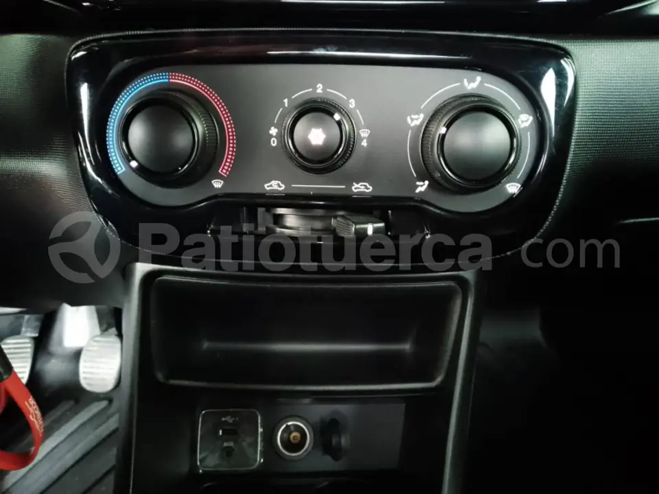 Foto 16 de Ram 700 BIGHORN