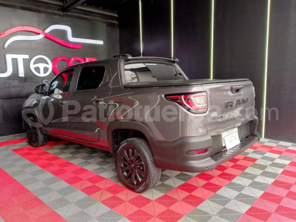 Foto 25 de Ram 700 BIGHORN