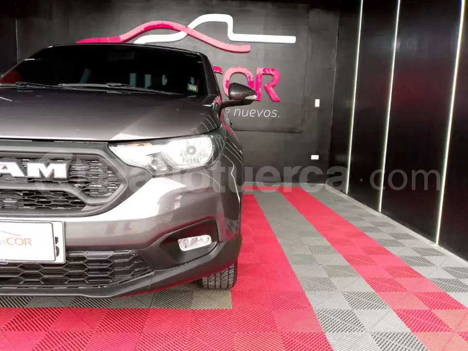 Foto 4 de Ram Ram 700 Bighorn