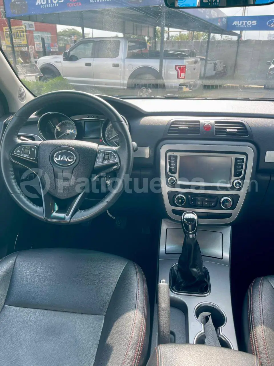 Foto 8 de JAC T6 LUXURY