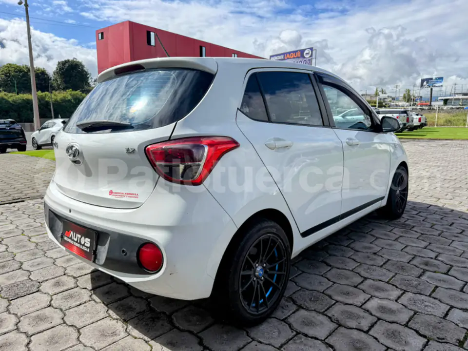 Foto 6 de Hyundai Grand I10 HB