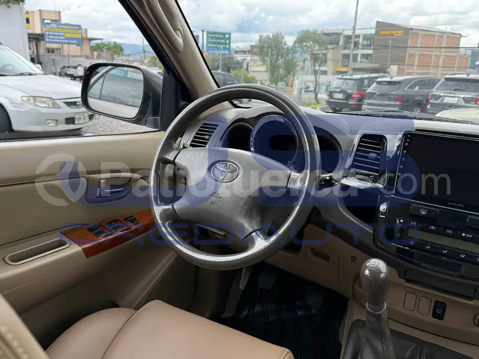 Foto 7 de Toyota Fortuner 4.0
