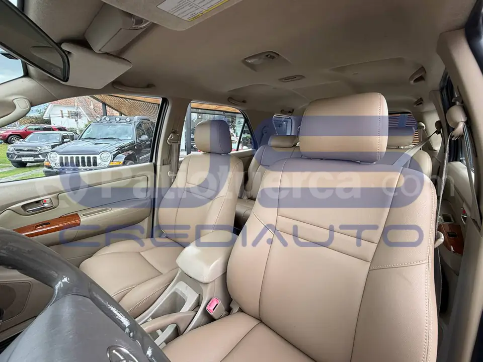 Foto 14 de Toyota Fortuner 4.0