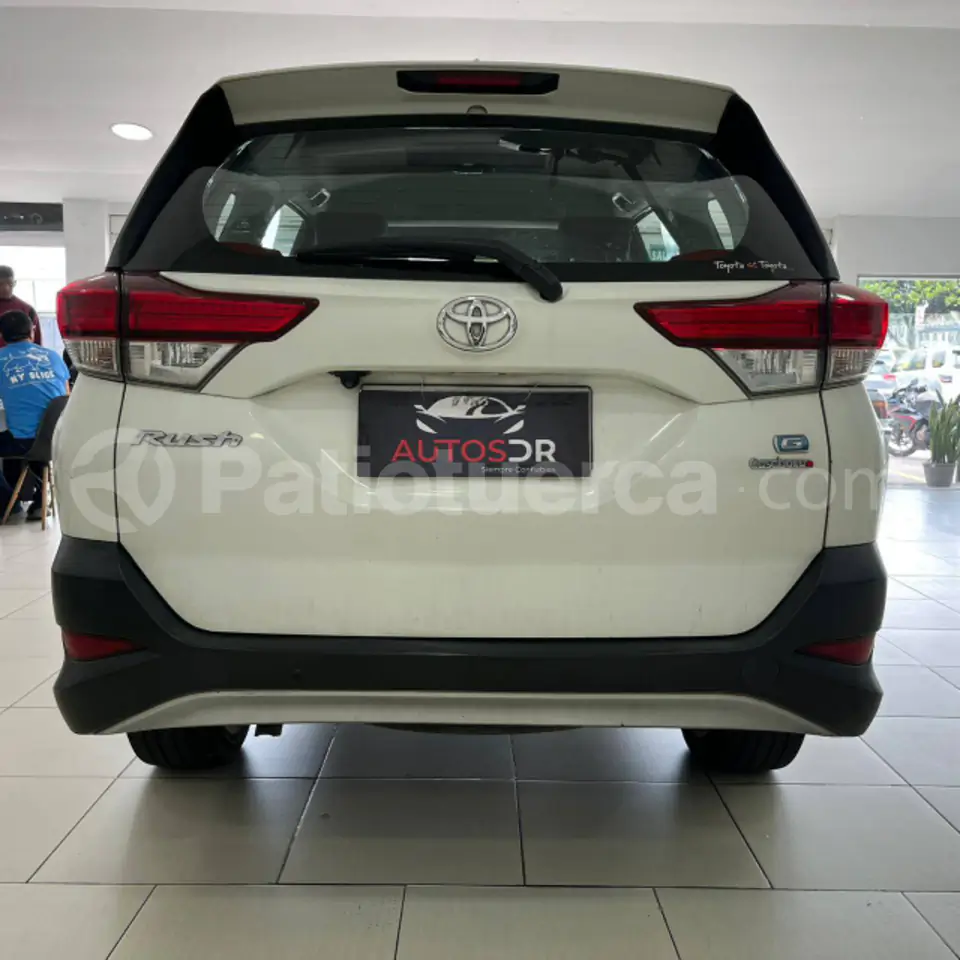 Foto 4 de Toyota Rush