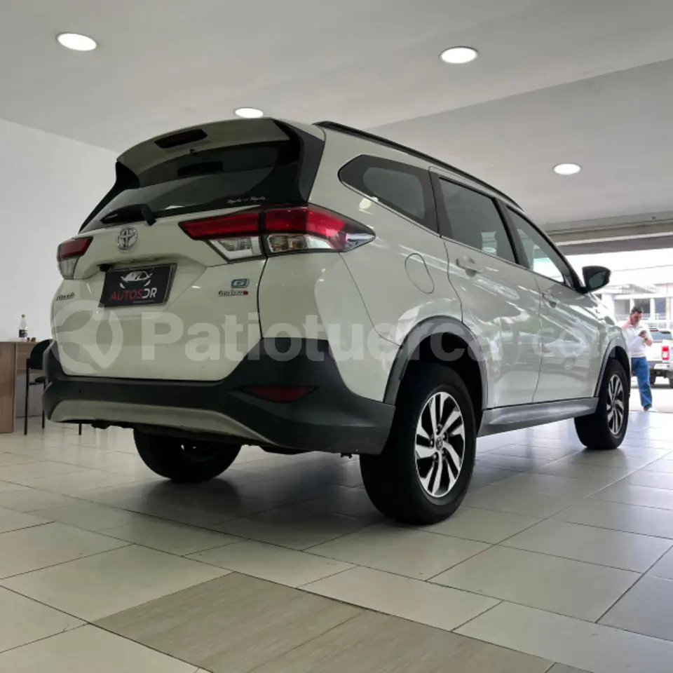 Foto 8 de Toyota Rush