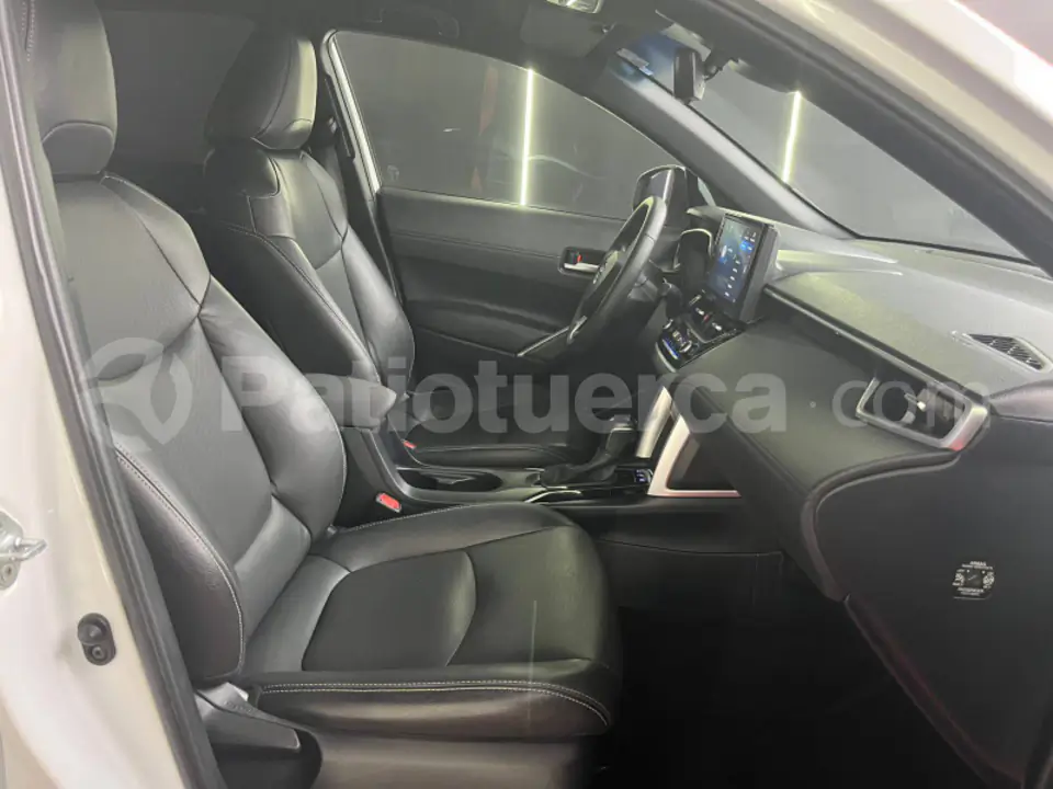 Foto 9 de Toyota COROLLA CROSS