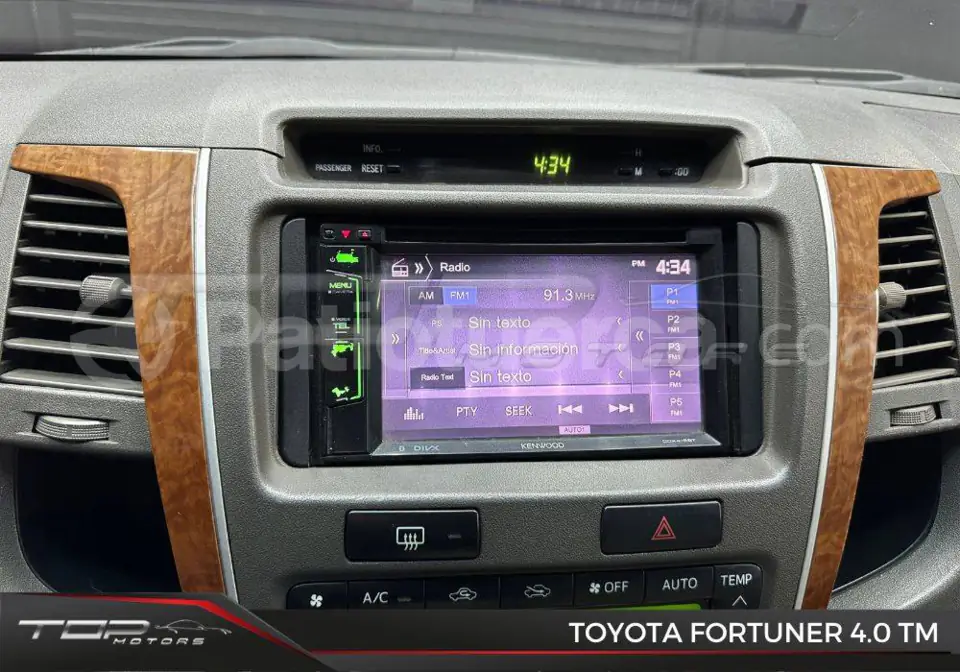 Foto 16 de Toyota Fortuner 4.0