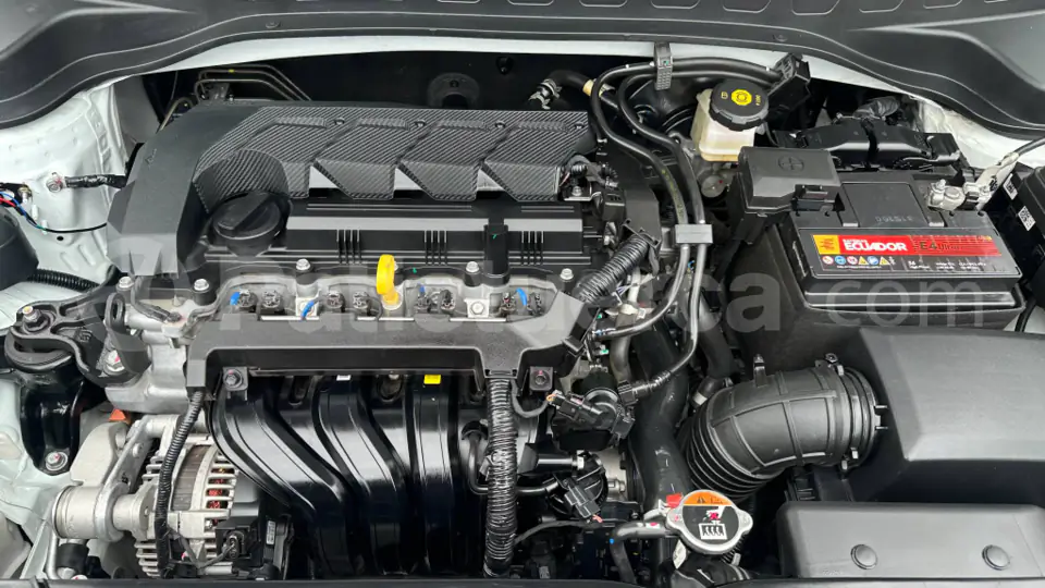 Foto 18 de Kia SONET LX STD