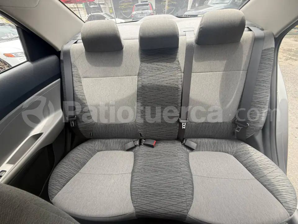 Foto 7 de Kia Soluto LX