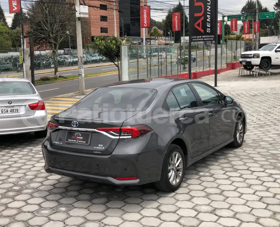 Foto 4 de Toyota Corolla HV XEI