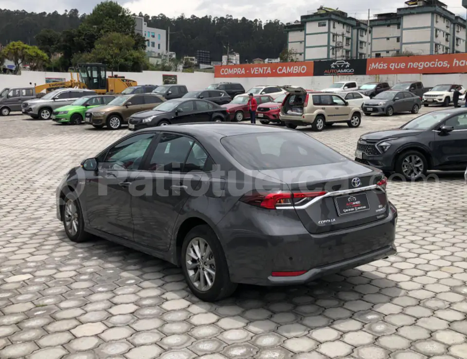 Foto 6 de Toyota Corolla HV XEI