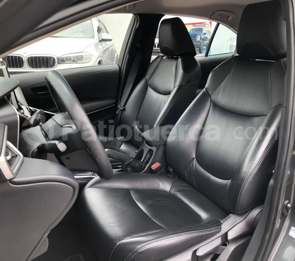 Foto 9 de Toyota Corolla HV XEI