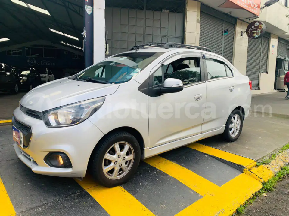 Foto 2 de Chevrolet BEAT PREMIER