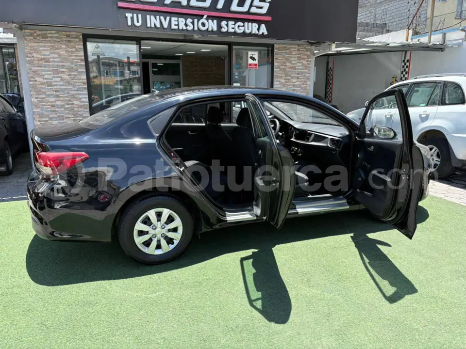 Foto 7 de Kia RIO LX