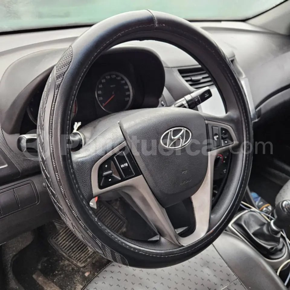 Foto 8 de Hyundai Accent