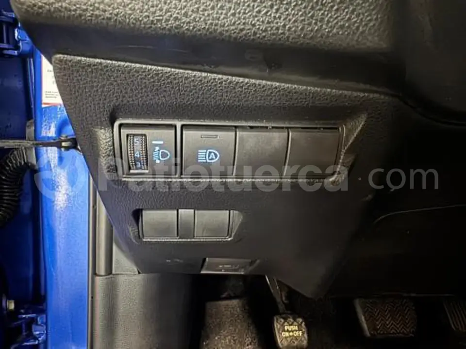 Foto 16 de Toyota COROLLA CROSS