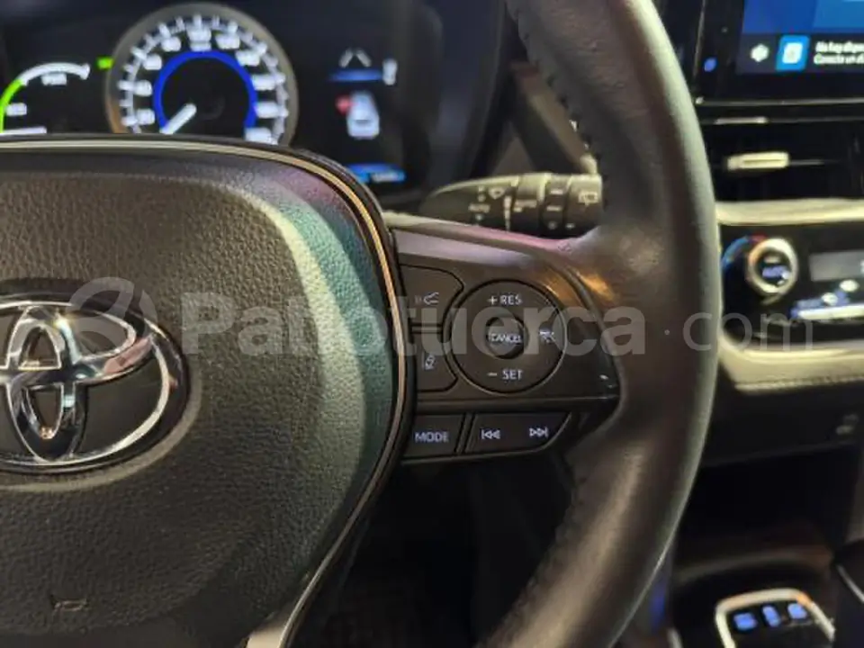 Foto 18 de Toyota COROLLA CROSS