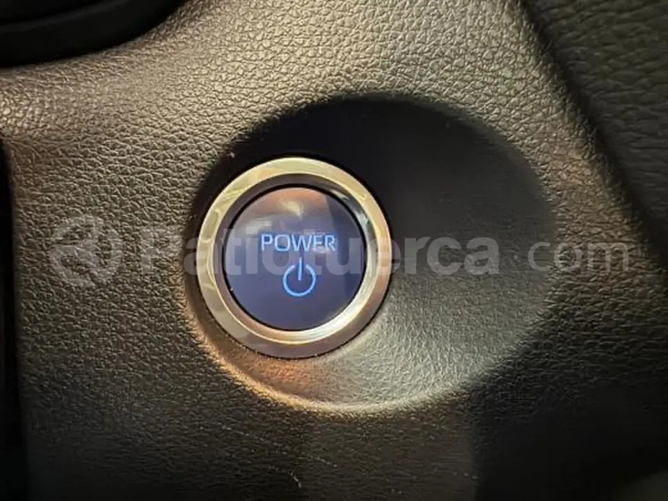 Foto 25 de Toyota Corolla Cross Mid