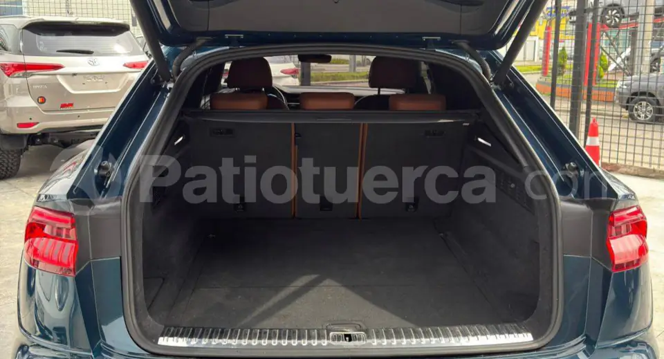 Foto 11 de Audi Q8 TFSI Quattro