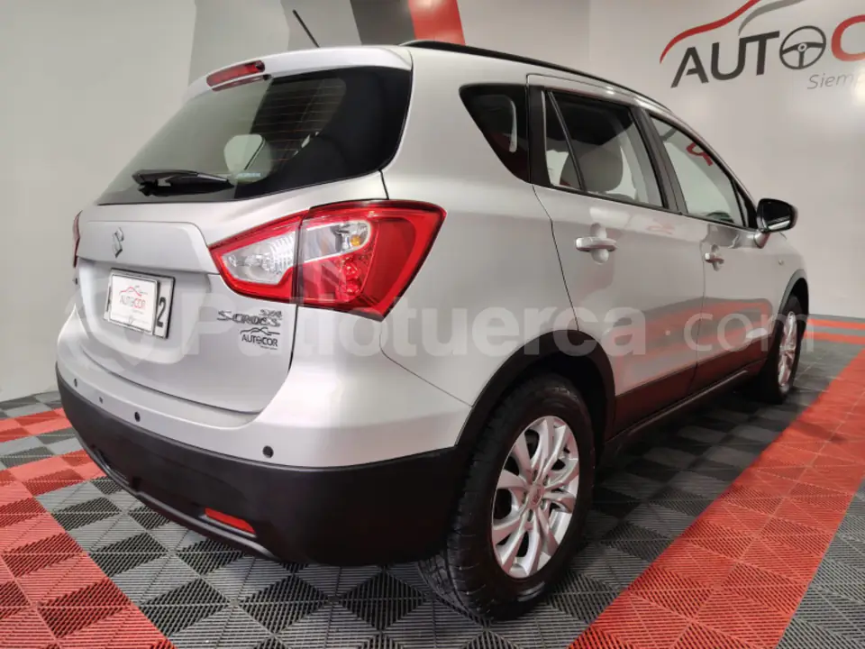 Foto 4 de Suzuki Scross
