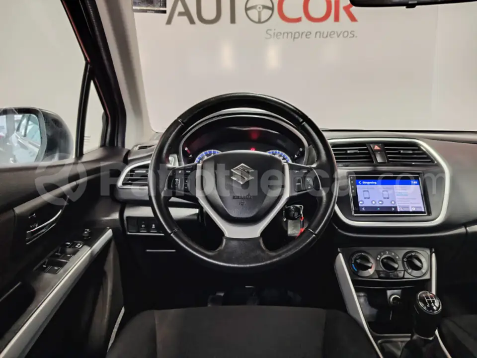 Foto 13 de Suzuki Scross