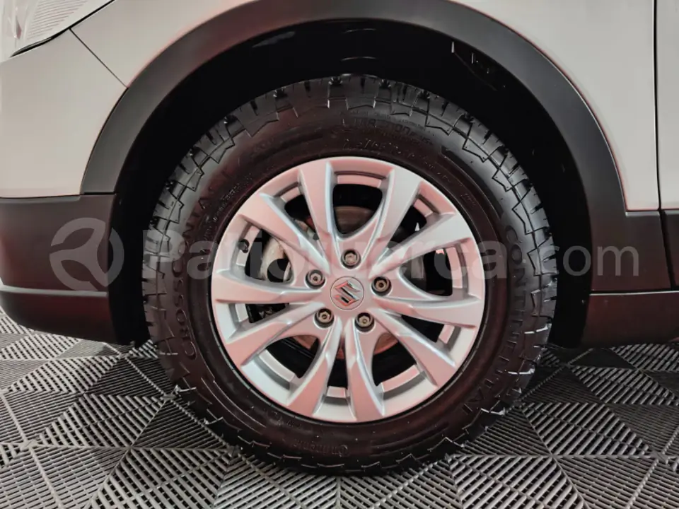 Foto 19 de Suzuki Scross