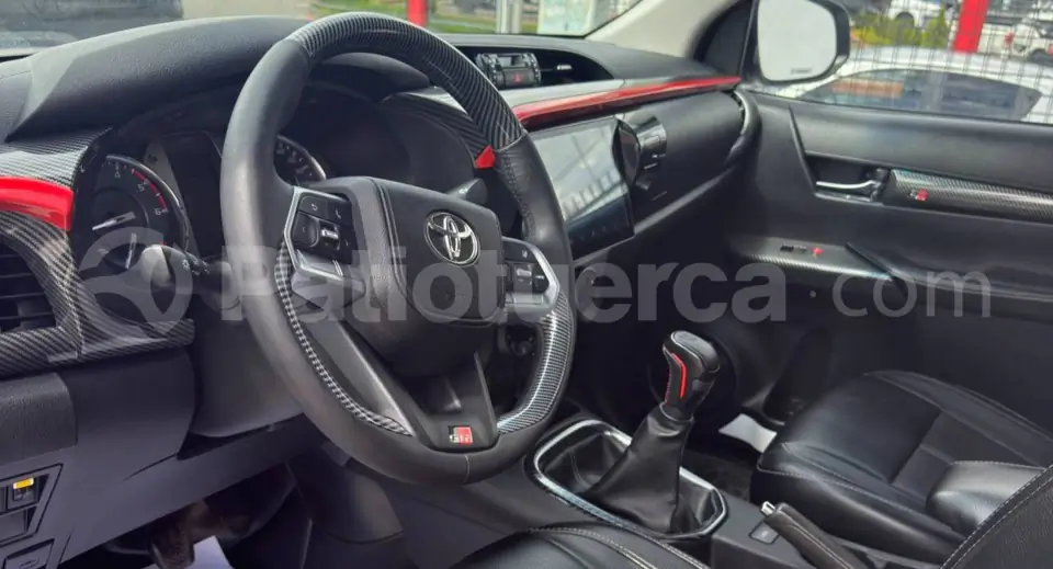 Foto 2 de Toyota NEW HILUX 2.4 CD 4X4
