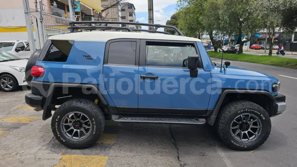 Foto 4 de Toyota FJ Cruiser