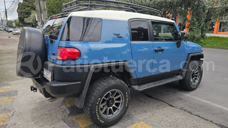 Foto 6 de Toyota FJ Cruiser