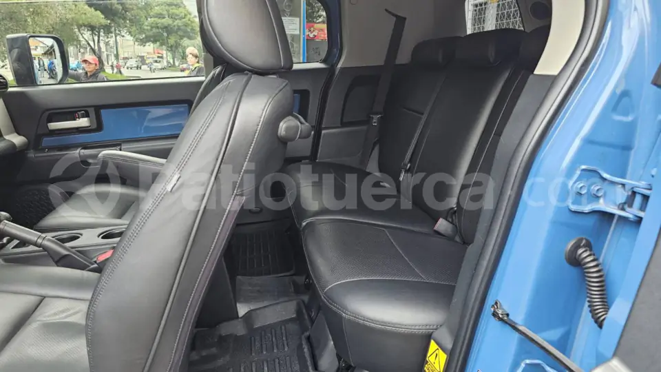 Foto 19 de Toyota FJ Cruiser