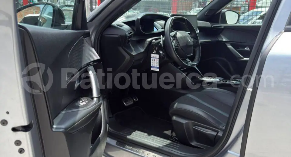 Foto 5 de Peugeot 2008 GT