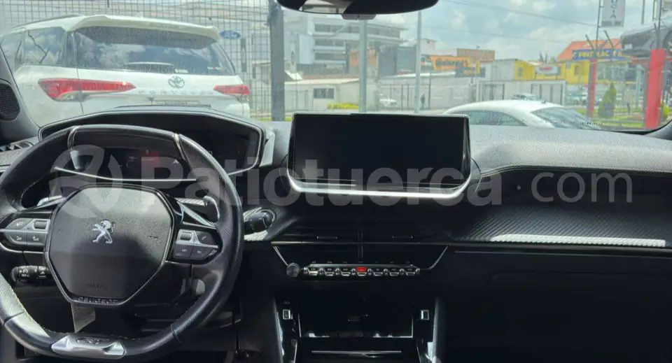 Foto 10 de Peugeot 2008 GT