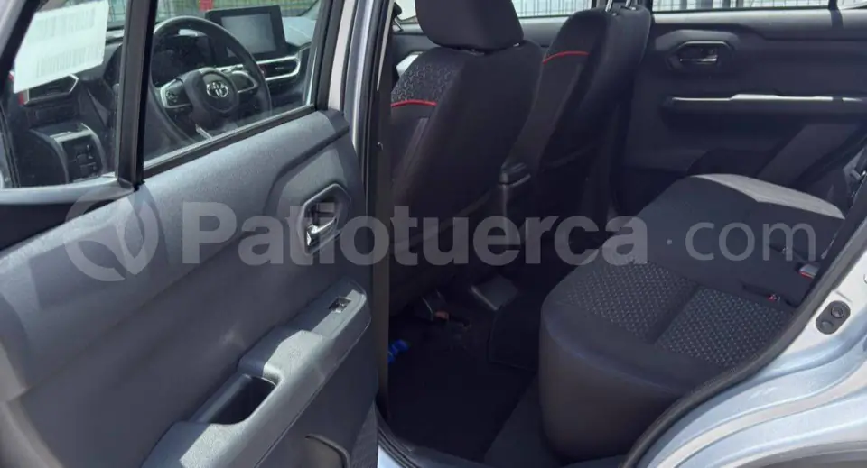 Foto 8 de Toyota RAIZE
