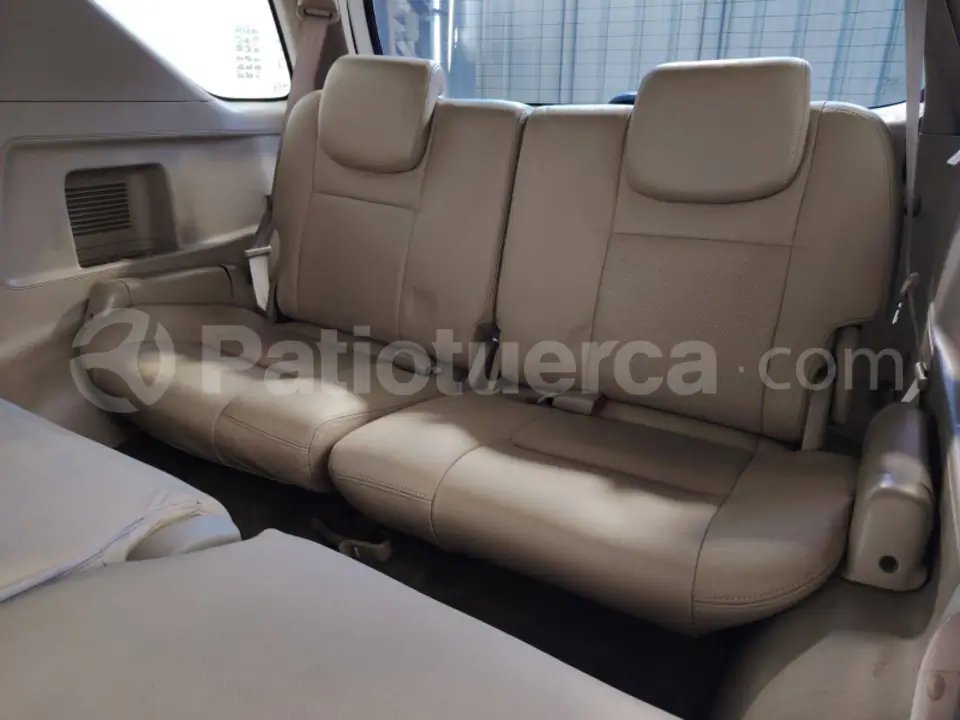 Foto 14 de Toyota Fortuner