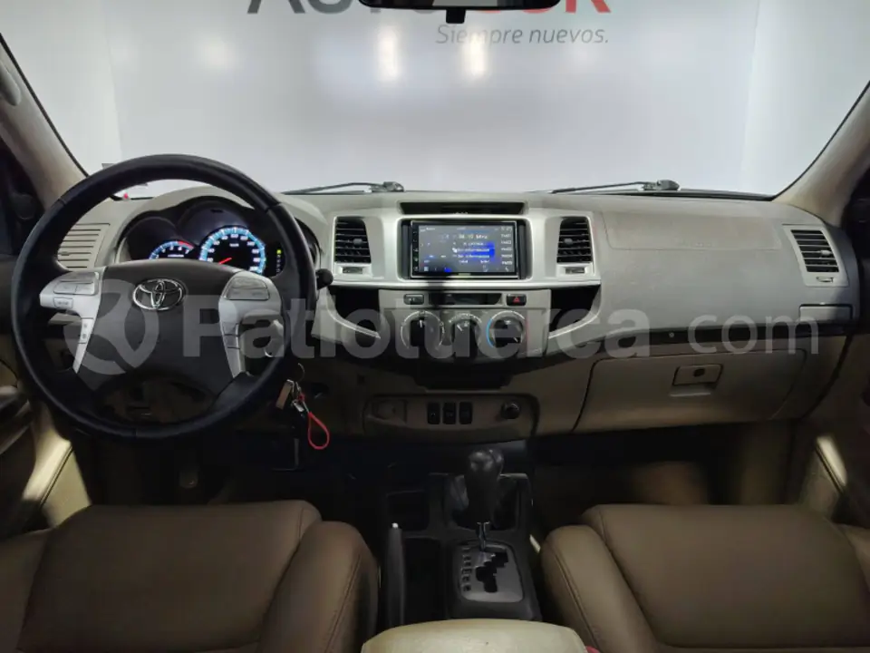 Foto 20 de Toyota Fortuner