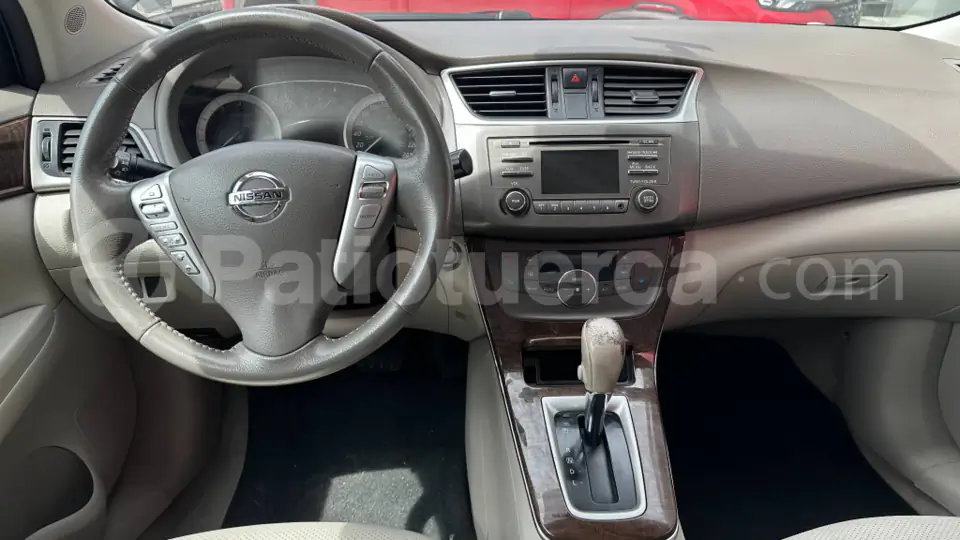 Foto 16 de Nissan Sentra Exclusive
