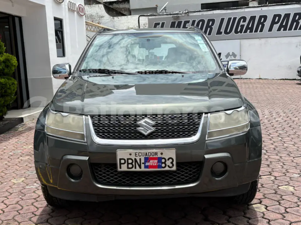 Foto 2 de Suzuki Grand Vitara SZ