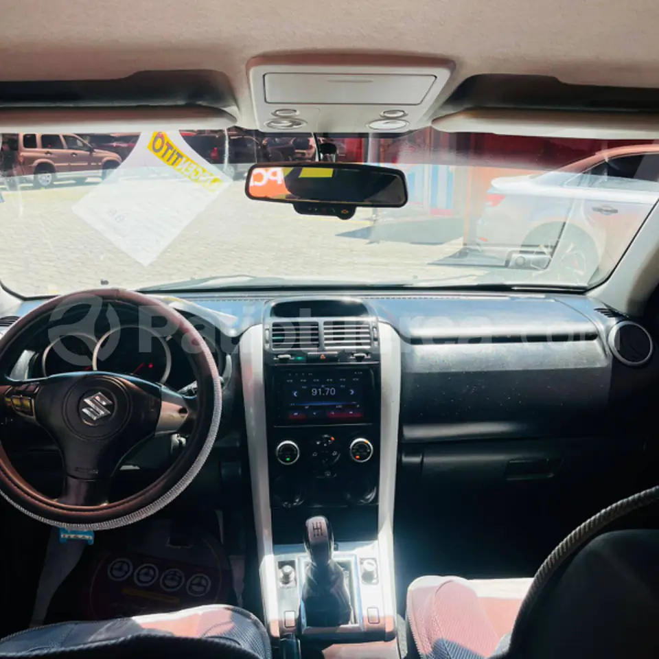 Foto 8 de Suzuki Grand Vitara SZ