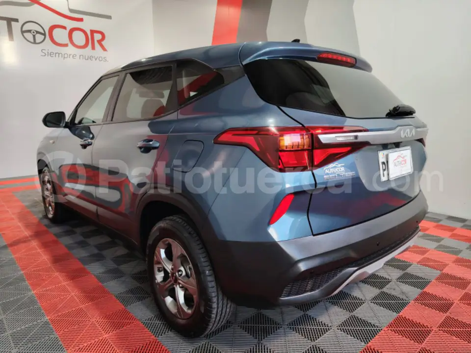 Foto 2 de Kia Seltos LX