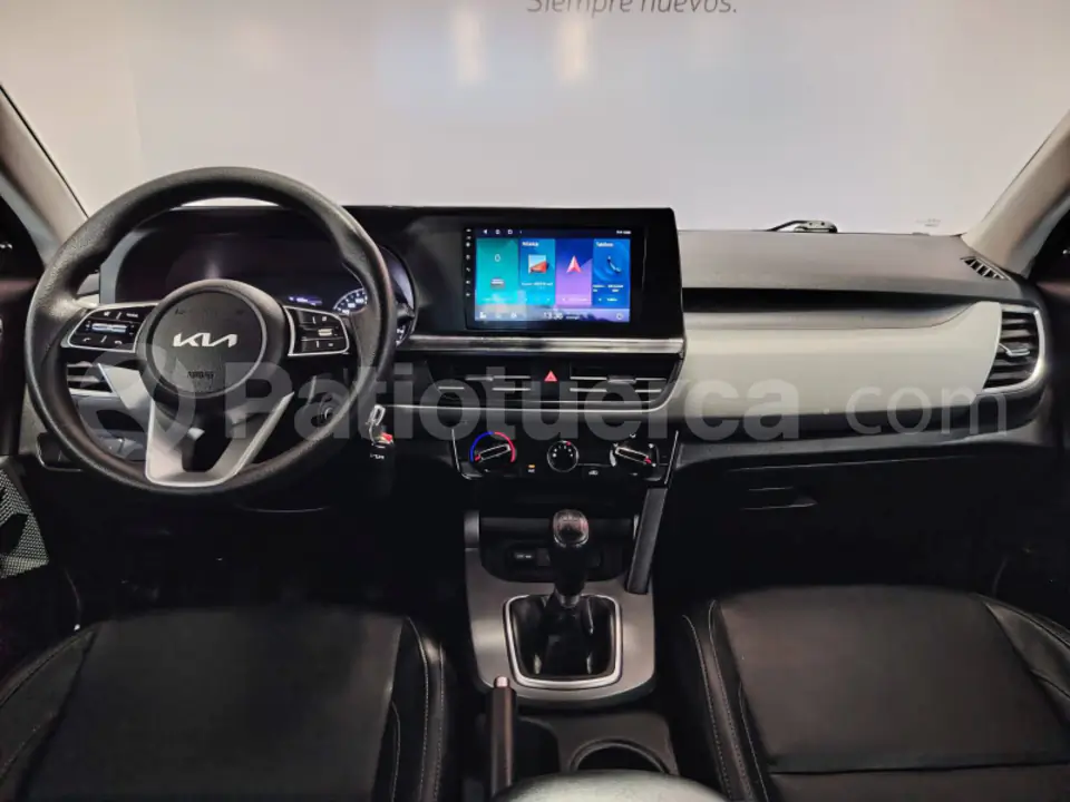 Foto 18 de Kia Seltos LX