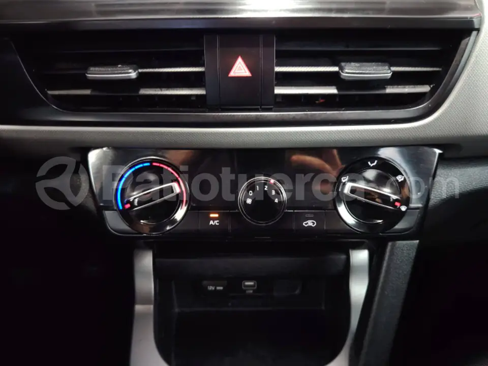 Foto 20 de Kia Seltos LX