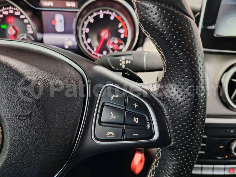 Foto 2 de Mercedes Benz GLA 180