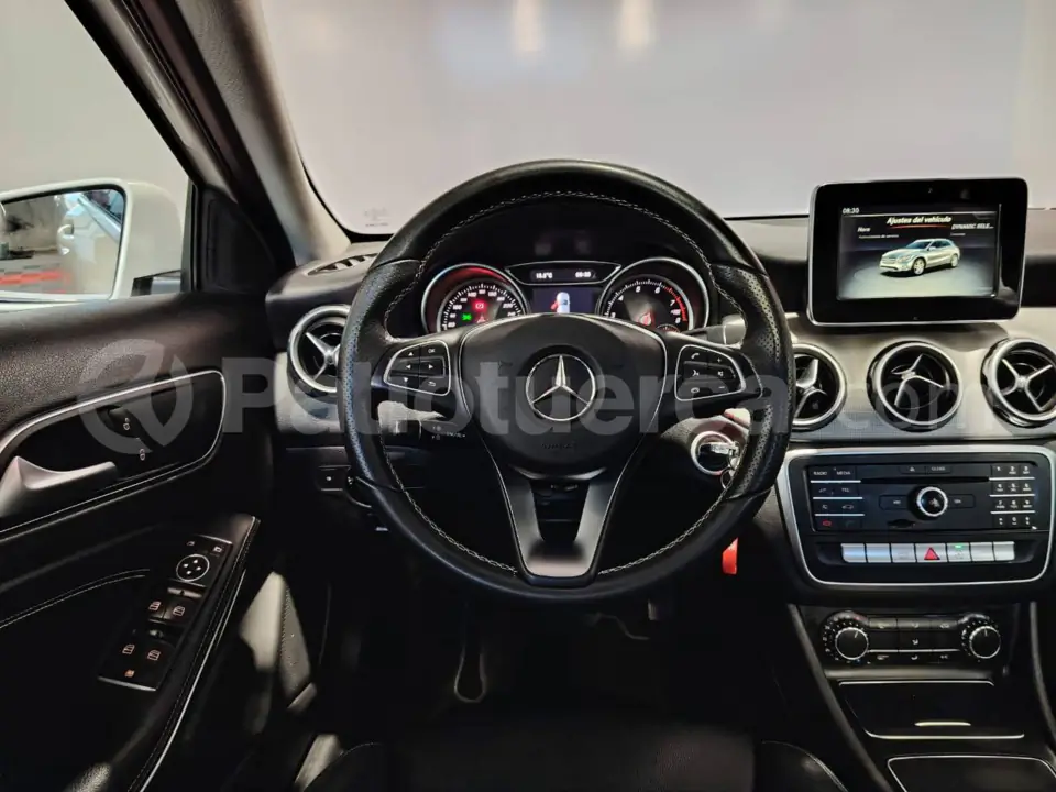 Foto 4 de Mercedes Benz GLA 180