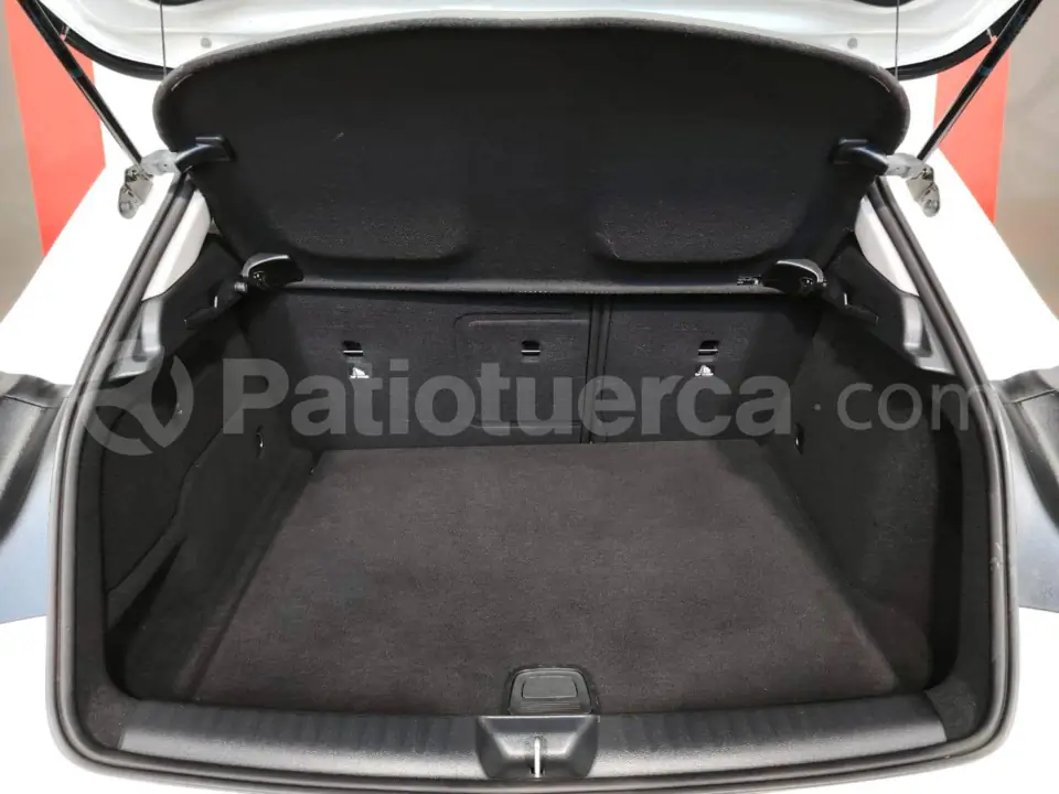 Foto 16 de Mercedes Benz GLA 180