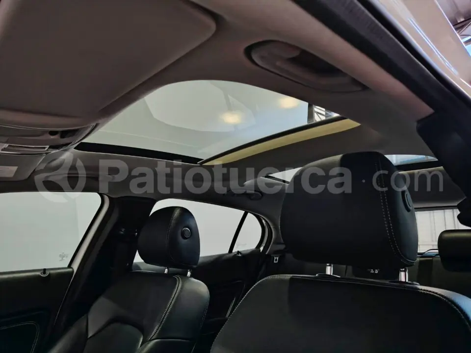 Foto 25 de Mercedes Benz GLA 180